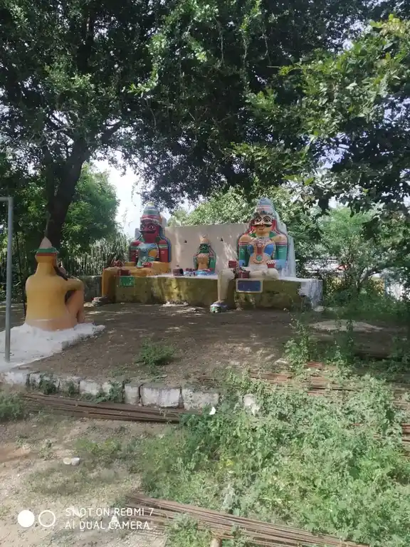 Arulmigu Munniyappan Temple, Iluppili - 638501 அருள்மிகு முனியப்பன் திருக்கோயில், Iluppili - 638501, Erode - Ancient Temple Architecture and History Image 2