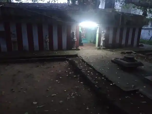 Arulmigu Munnudhitha Nangai Arulmiguman Temple, Suchindrum - 629704 அருள்மிகு முன்னுதித்த நங்கை அம்மன் திருக்கோயில், சுசீந்திரம், Suchindrum - 629704, Kanyakumari - Ancient Temple Architecture and History Image 3