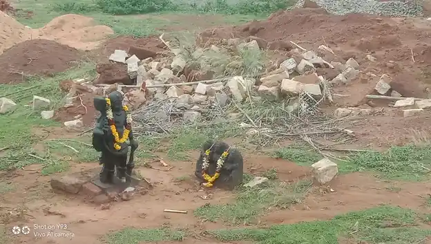 Arulmigu Mupperudaiya Ayyanar Temple, Karumanthakkudi - 630561 Arulmigu Mupperudaiya Ayyanar Temple, Karumanthakkudi - 630561, Sivagangai - Ancient Temple Architecture and History Image 4