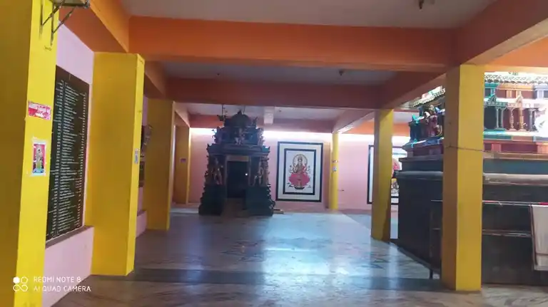 Arulmigu Muppidariamman Temple, Daily Market, Kadayanallur - 627751 அருள்மிகு முப்புடாதி அம்மன் திருக்கோயில், Daily Market, Kadayanallur - 627751, Tenkasi - Ancient Temple Architecture and History Image 2