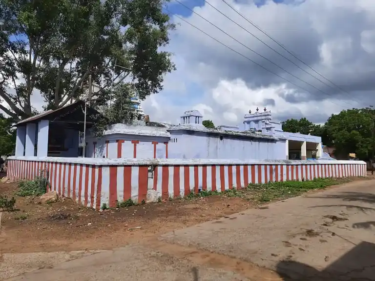 Arulmigu Muppidariamman Temple, Kooniyur - 627417 அருள்மிகு முப்பிடாதி அம்மன் திருக்கோயில், கூனியூர் - 627417, Tirunelveli - Ancient Temple Architecture and History Image 2