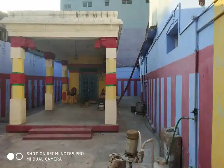 Arulmigu Muppidariamman Temple, Thenkarai, Periyakulam - 625601 அருள்மிகு முப்பிடாரியம்மன் திருக்கோயில், தென்கரை, பெரியகுளம் - 625601, Theni - Ancient Temple Architecture and History Image 4