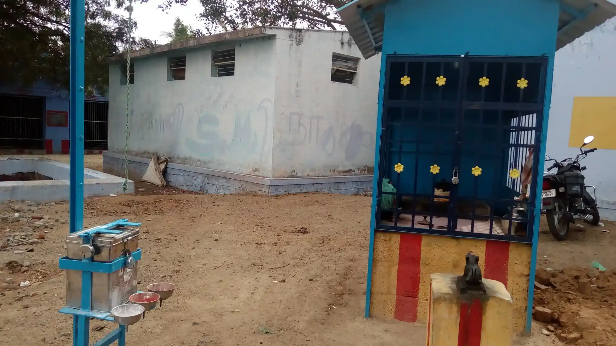 Arulmigu Muppidathi Amman Temple, Mukkudal, Mukkudal - 627601 அருள்மிகு முப்புடாதியம்மன் திருக்கோயில், முக்கூடல், முக்கூடல் - 627601, Tirunelveli - Ancient Temple Architecture and History Image 3