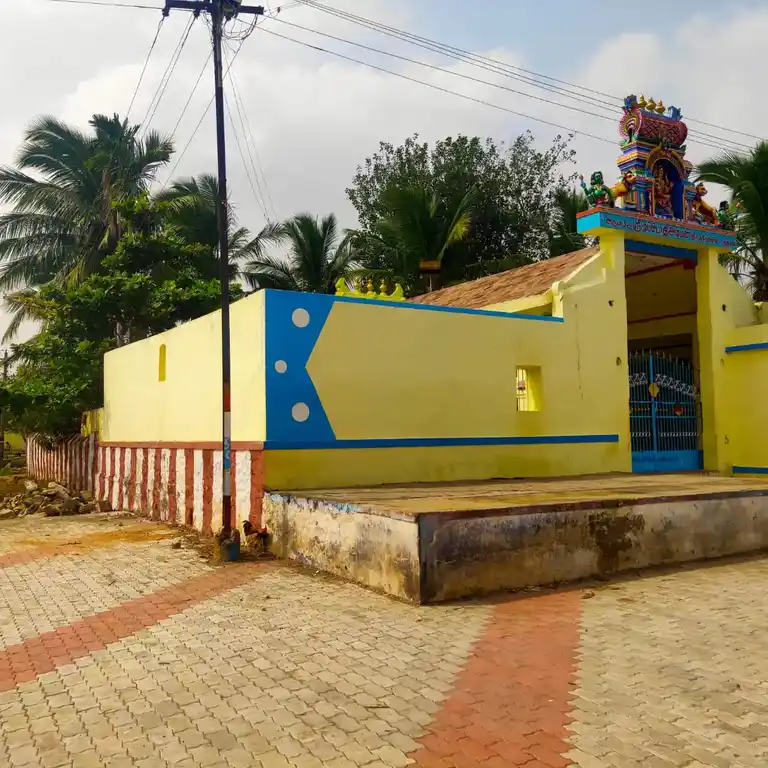Arulmigu Muppidathi Amman Temple, Pathamadai - 627453 அருள்மிகு முப்பிடாதியம்மன் திருக்கோயில், பத்தமடை - 627453, Tirunelveli - Ancient Temple Architecture and History Image 2