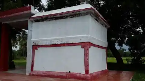 Arulmigu Muppidathi Amman Temple, Versamuthiram - 627424 அருள்மிகு முப்புடாதியம்மன் திருக்கோயில், Versamuthiram - 627424, Tenkasi - Ancient Temple Architecture and History Image 3