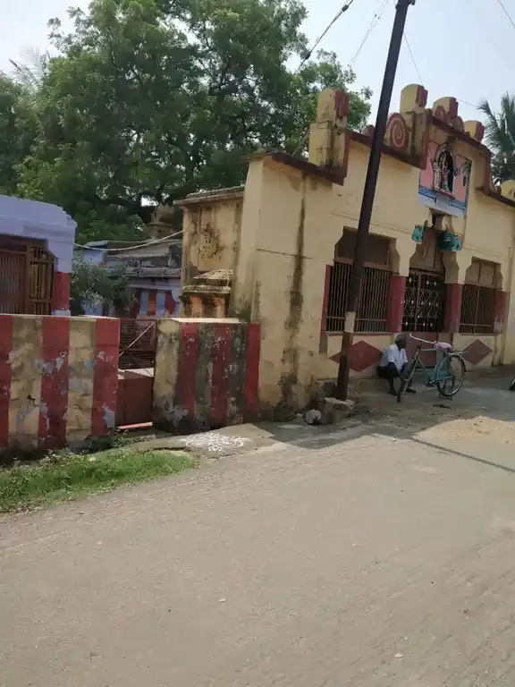 Arulmigu Muppidathi Amman Temple, Village Outer, Urkad - 627416 அருள்மிகு முப்பிடாதி அம்மன் திருக்கோயில், Village Outer, Urkad - 627416, Tirunelveli - Ancient Temple Architecture and History Image 2