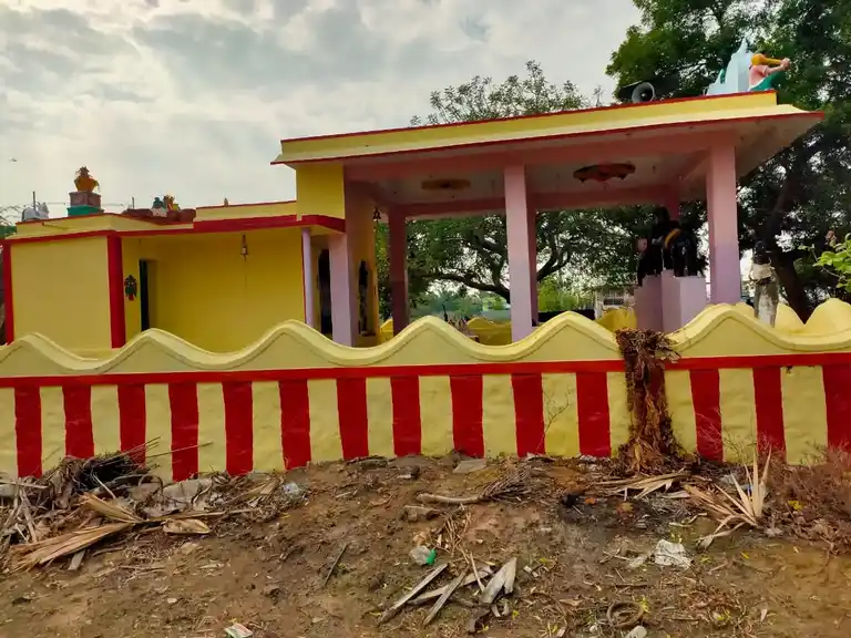 Arulmigu Muppidathi Amman @ Uchini Maakali Amman Temple, Subramaniyapuram - 627108