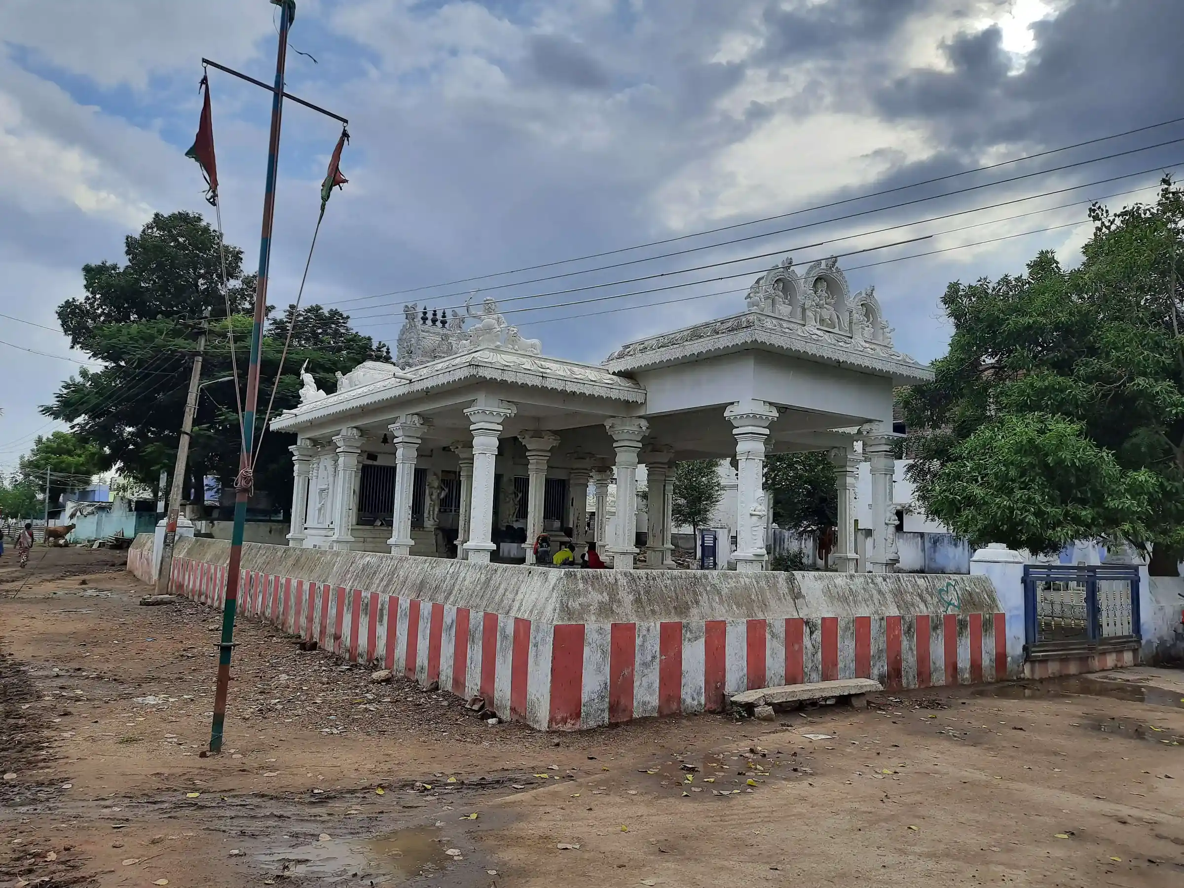 Arulmigu Muppidathiamman Temple, Thenpathu - 627358 அருள்மிகு முப்பிடாதியம்மன் திருக்கோயில், Thenpathu - 627358, Tirunelveli - Ancient Temple Architecture and History Image 3
