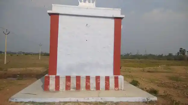 Arulmigu Muppidathiamman Temple, Village South Side, Pandarakulam - 627357 அருள்மிகு முப்பிடாதியம்மன் திருக்கோயில், கிராமத்தின் தெற்கு பகுதியில் உள்ளது, பண்டாரகுளம் - 627357, Tirunelveli - Ancient Temple Architecture and History Image 4