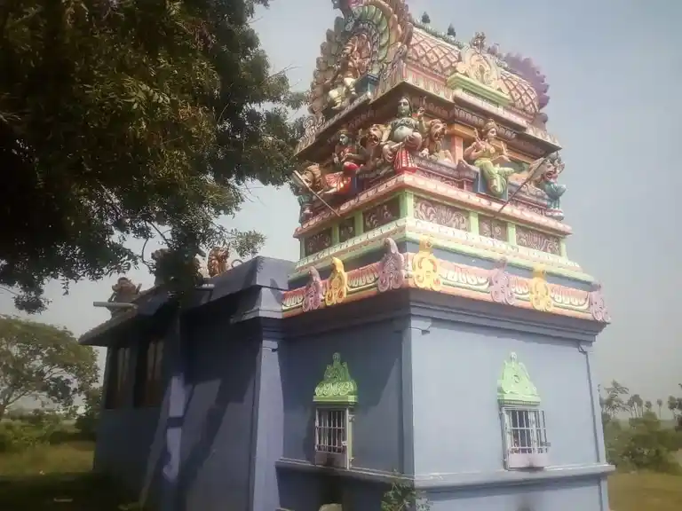 Arulmigu Murakathamman Temple, Navalloor - 601301 அருள்மிகு முரகாத்தம்மன் திருக்கோயில், Navalloor - 601301, Kancheepuram - Ancient Temple Architecture and History Image 4