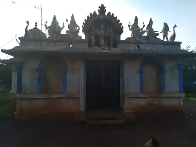Arulmigu Murugan Temple, Nathamadippatti - 613402 அருள்மிகு முருகன் திருக்கோயில், Nathamadippatti - 613402, Pudukkottai - Ancient Temple Architecture and History Image 2