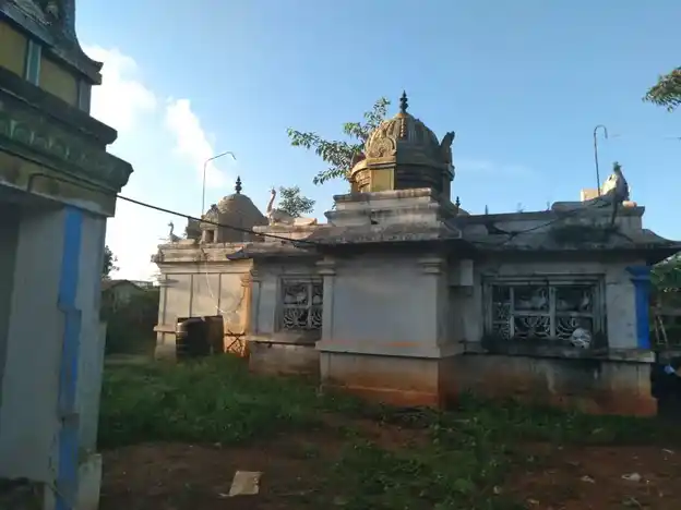 Arulmigu Murugan Temple, Nathamadippatti - 613402 அருள்மிகு முருகன் திருக்கோயில், Nathamadippatti - 613402, Pudukkottai - Ancient Temple Architecture and History Image 5