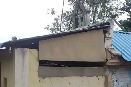 Arulmigu Murugan Temple, Thathangudi - 609404 Arulmigu Murugan Temple, Thathangudi - 609404, Mayiladuthurai - Ancient Temple Architecture and History Image 4