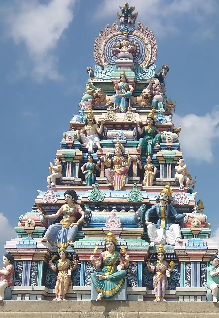 Arulmigu Murungaiamman Temple, Mugasipidariyur - 638051 Temple