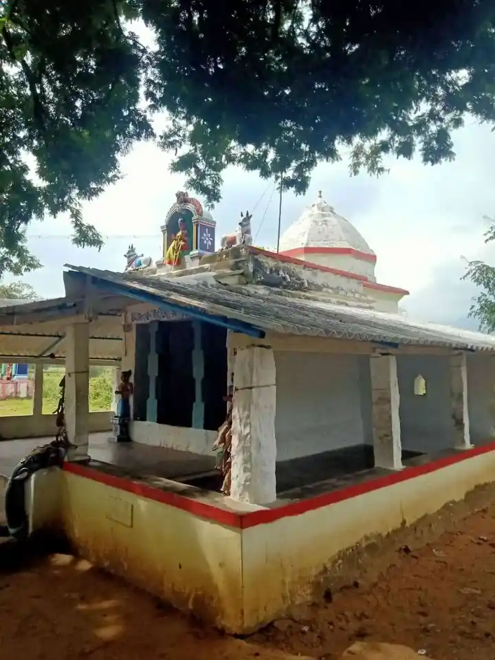 Arulmigu Mutahlamman Temple, Sathirapatti - 624614 அருள்மிகு முத்தாலம்மன் திருக்கோயில், Sathirapatti - 624614, Dindigul - Ancient Temple Architecture and History Image 6