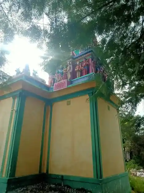 Arulmigu Muthalamman And Kannimaar Temple, Cettinayakanpatti - 624004 அருள்மிகு முத்தாலம்மன் மற்றும் கன்னிமார் கோயில், Cettinayakanpatti - 624004, Dindigul - Ancient Temple Architecture and History Image 6