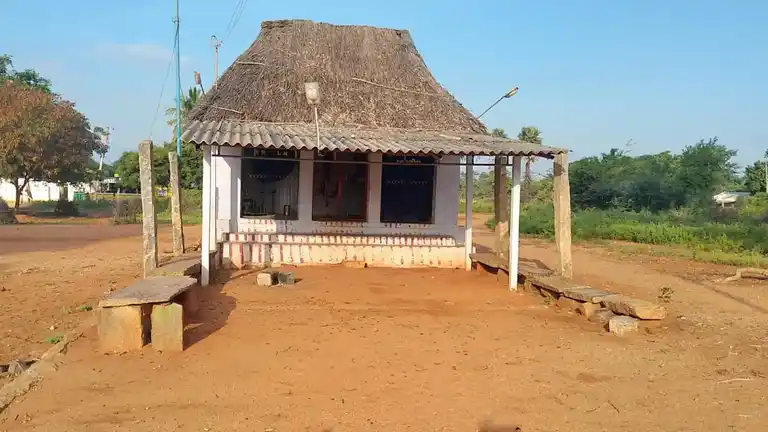 Arulmigu Muthalamman Jakkalamman Temple, R. Pudukottai - 624706 அருள்மிகு முத்தாலம்மன் ஜக்காலம்மன் திருக்கோயில், R. Pudukottai - 624706, Dindigul - Ancient Temple Architecture and History Image 3