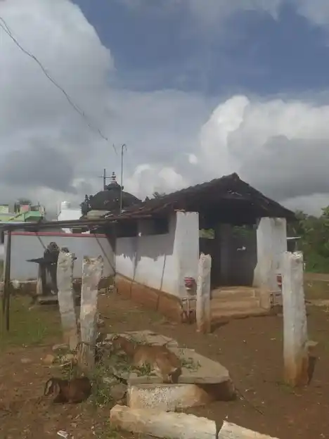 Arulmigu Muthalamman Temple, Aalampatti - 621306 Temple