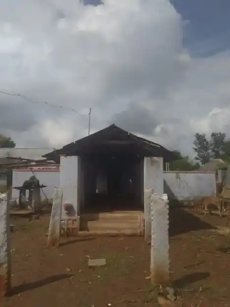 Arulmigu Muthalamman Temple, Aalampatti - 621306 அருள்மிகு முத்தாளம்மன் திருக்கோயில், Aalampatti - 621306, Thiruchirappalli - Ancient Temple Architecture and History Image 2