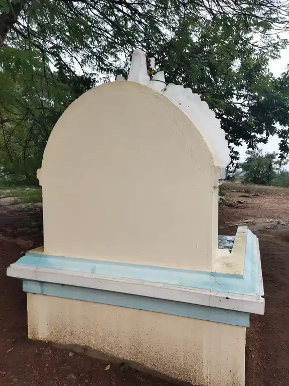 Arulmigu Muthalamman Temple, Adiyanoothu - 624003 அருள்மிகு முத்தாலம்மன் திருக்கோயில், Adiyanoothu - 624003, Dindigul - Ancient Temple Architecture and History Image 3