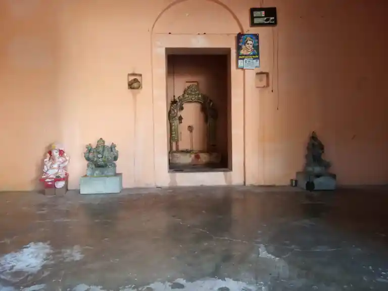 Arulmigu Muthalamman Temple, Andipatti - 625512 அருள்மிகு முத்தாலம்மன் கோயில், ஆண்டிபட்டி - 625512, Theni - Ancient Temple Architecture and History Image 3