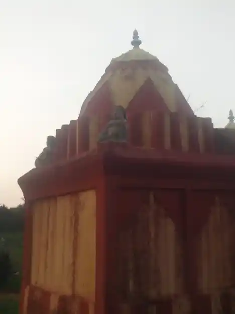 Arulmigu Muthalamman Temple, Boothamarathupatti - 624201 அருள்மிகு முத்தாலம்மன் திருக்ககோயில்-பூதமரத்து பட்டி, திண்டுக்கல் கோயில், Boothamarathupatti - 624201, Dindigul - Ancient Temple Architecture and History Image 4