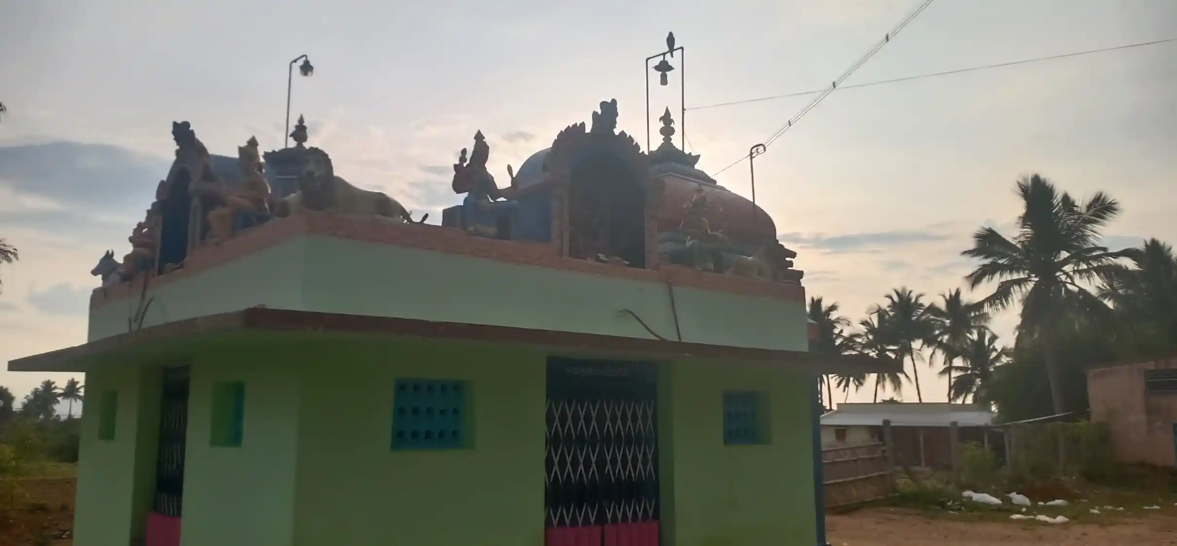 Arulmigu Muthalamman Temple, E. Kallupatti - 624712 அருள்மிகு முத்தாலம்மன் கோயில், E. Kallupatti - 624712, Dindigul - Ancient Temple Architecture and History Image 3