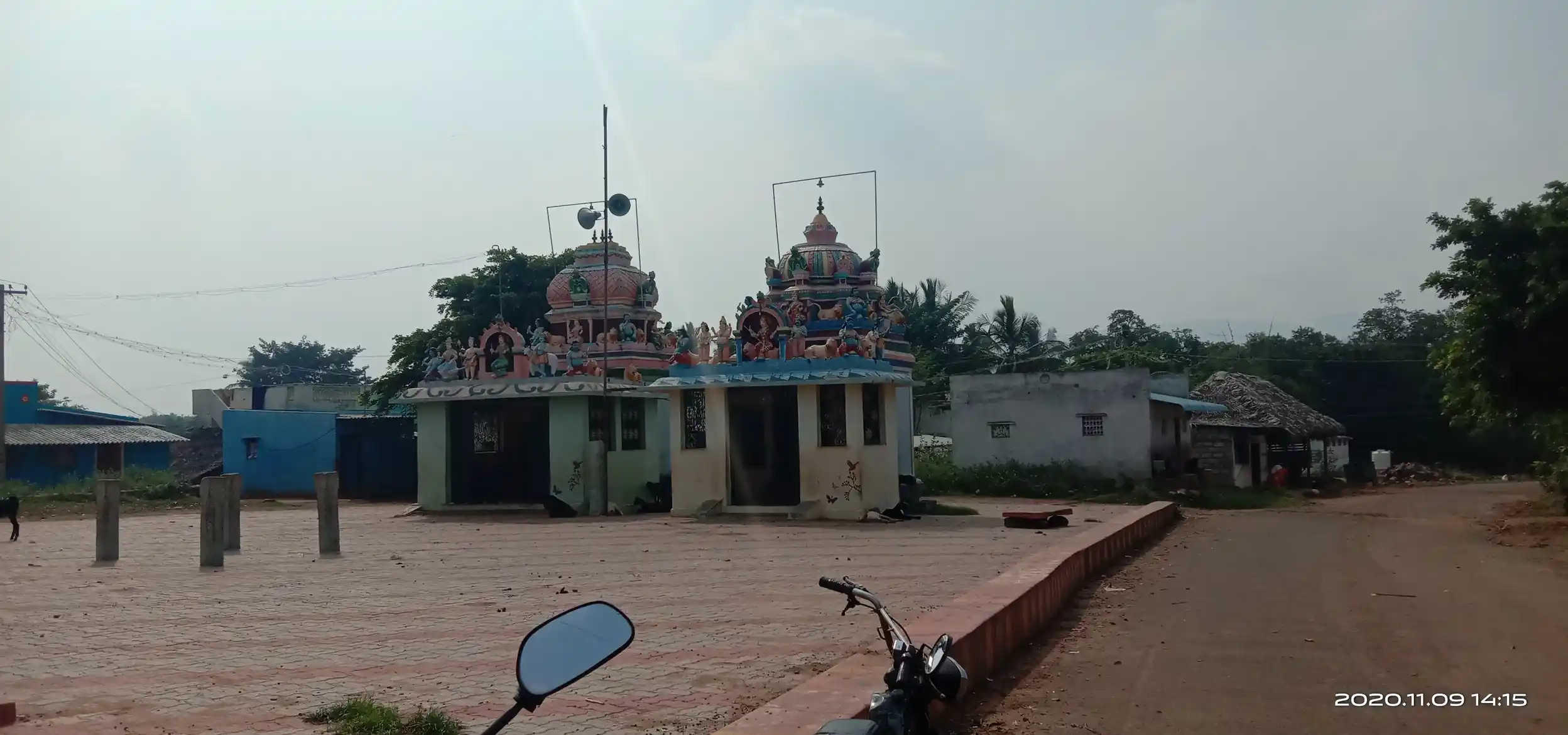 Arulmigu Muthalamman Temple, Karuthalampatti - 624401 அருள்மிகு முத்தாலம்மன் திருக்கோயில், Karuthalampatti - 624401, Dindigul - Ancient Temple Architecture and History Image 4