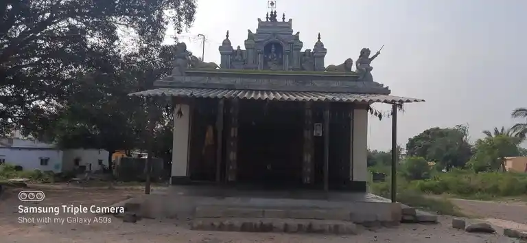 Arulmigu Muthalamman Temple, Madaiyappanayakkanpatti - 624620 அருள்மிகு முத்தாலம்மன் கோயில், Madaiyappanayakkanpatti - 624620, Dindigul - Ancient Temple Architecture and History Image 2