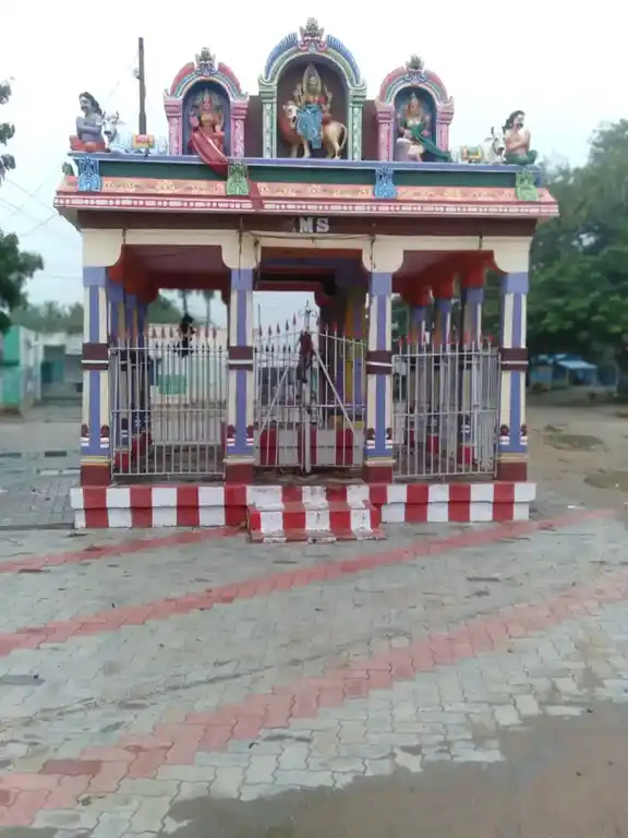 Arulmigu Muthalamman Temple, Manjampatti - 625014 அருள்மிகு முத்தாலம்மன் திருக்கோயில், Manjampatti - 625014, Madurai - Ancient Temple Architecture and History Image 4