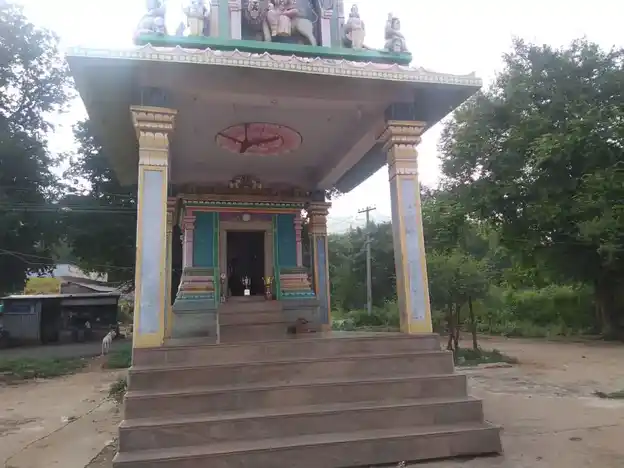 Arulmigu Muthalamman Temple, Mettupatti, Mettupatti - 625501 அருள்மிகு முத்தாலம்மன் திருக்கோயில், Mettupatti, Mettupatti - 625501, Madurai - Ancient Temple Architecture and History Image 3