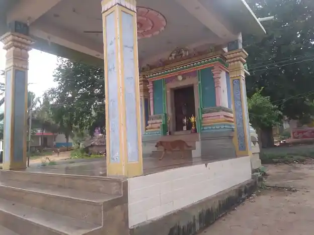 Arulmigu Muthalamman Temple, Mettupatti, Mettupatti - 625501 அருள்மிகு முத்தாலம்மன் திருக்கோயில், Mettupatti, Mettupatti - 625501, Madurai - Ancient Temple Architecture and History Image 4