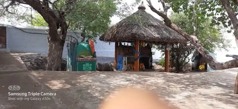 Arulmigu Muthalamman Temple, Silvarpatti - 624709 அருள்மிகு முத்தாலம்மன் திருக்கோயில், Silvarpatti - 624709, Dindigul - Ancient Temple Architecture and History Image 3