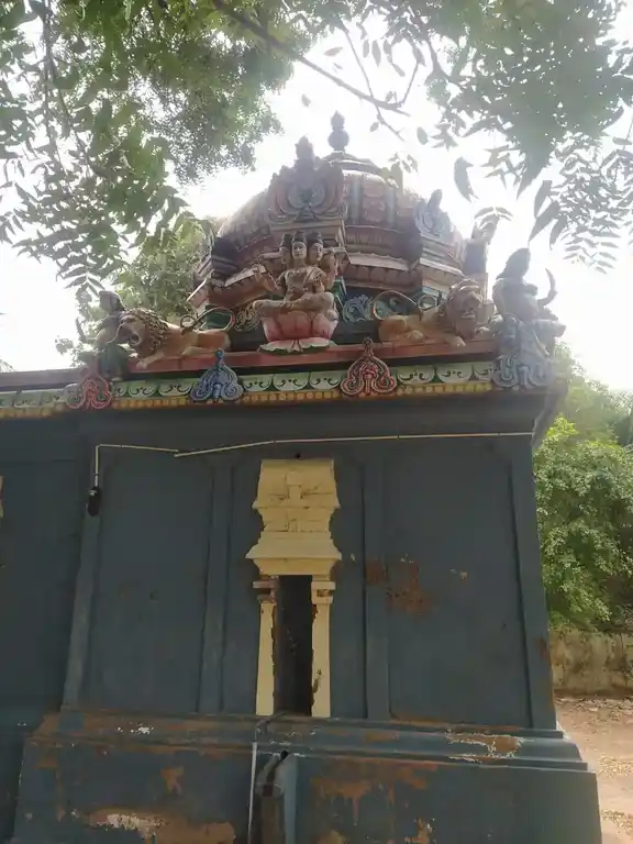 Arulmigu Muthalavazhiamman Temple, Anangoor - 605103 Temple
