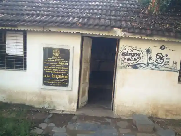 Arulmigu Muthallamman Baghavathiamman Temple, Poochinayakkanpatti - 624002 அருள்மிகு முத்தாளம்மன் மற்றும் பகவதிஅம்மன் திருக்கோயில், பூச்சிநாயக்கன்பட்டி - 624002, Dindigul - Ancient Temple Architecture and History Image 3