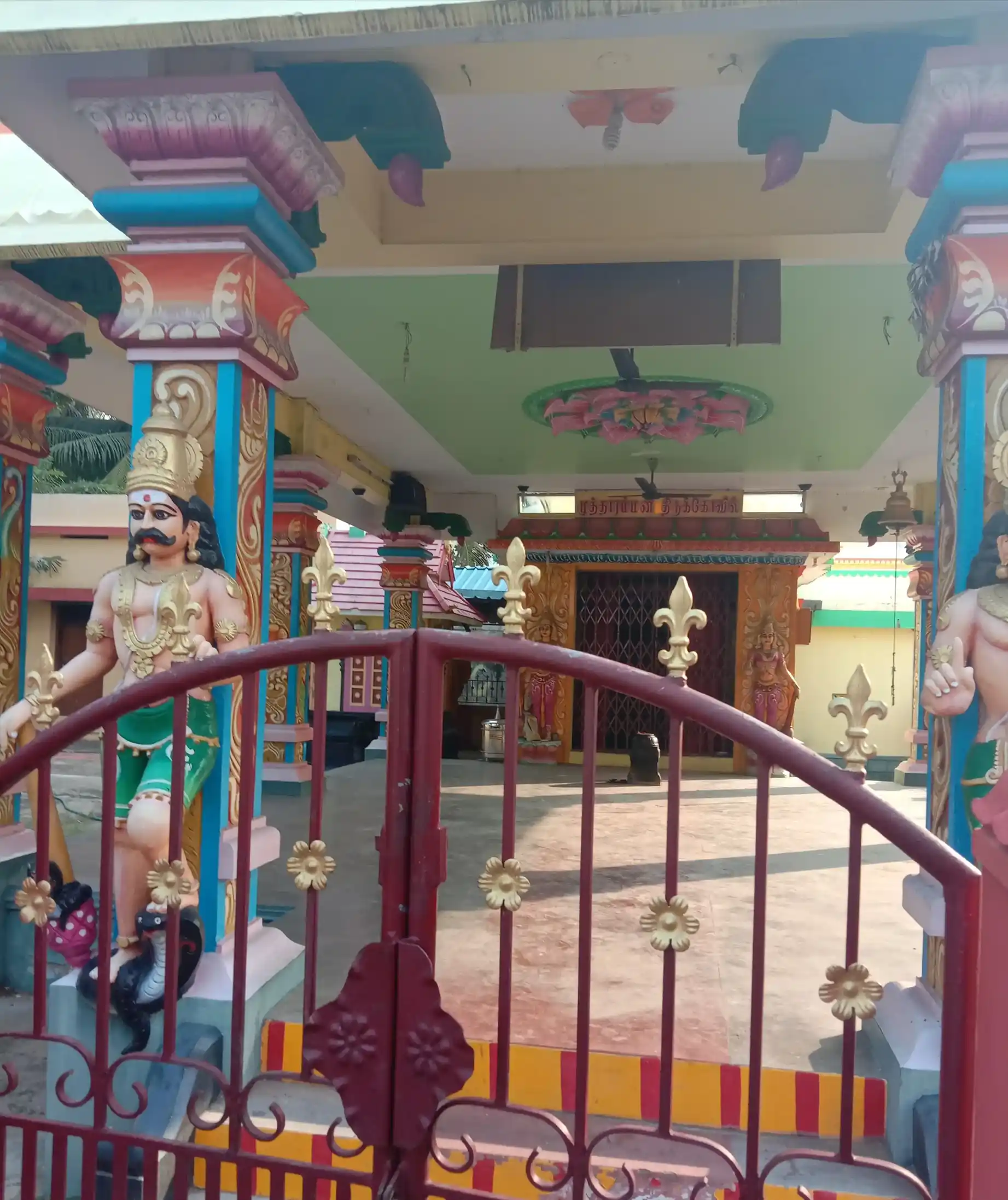 Arulmigu Mutharamman Temple, Ethamozhi - 629501 அருள்மிகு முத்தாரம்மன் திருக்கோயில், Ethamozhi - 629501, Kanyakumari - Ancient Temple Architecture and History Image 3