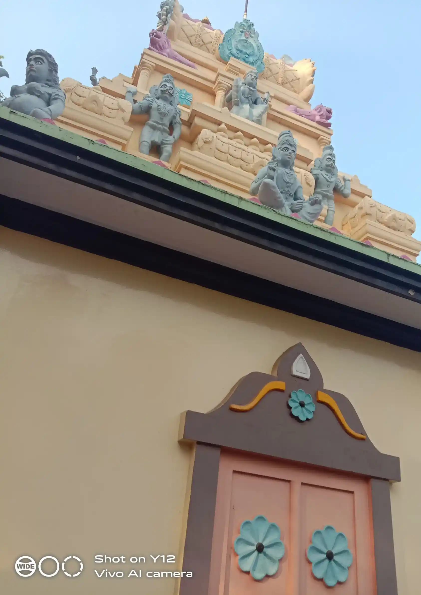 Arulmigu Mutharamman Temple, Kalluveeriayan Vilai, Dharmapuram - 629602 அருள்மிகு முத்தாரம்மன் திருக்கோயில், Kalluveeriayan Vilai, Dharmapuram - 629602, Kanyakumari - Ancient Temple Architecture and History Image 4