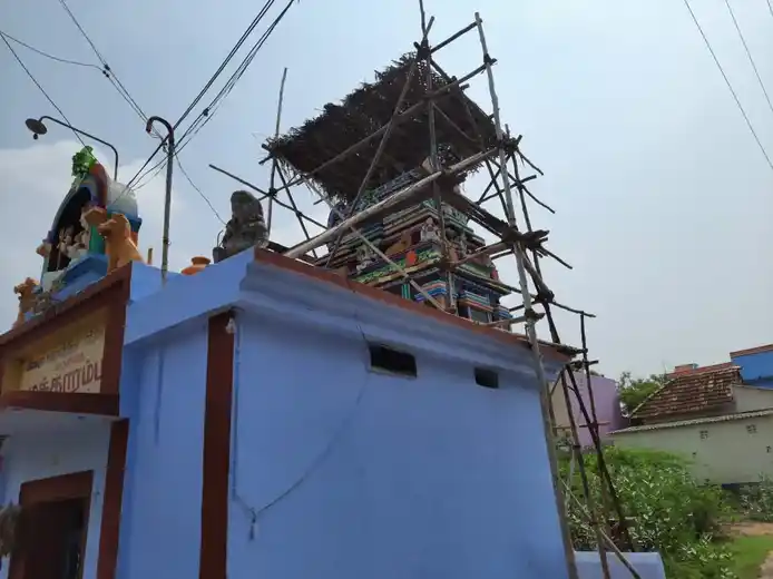 Arulmigu Mutharamman Temple, Keelakaruvelankulam - 627501 அருள்மிகு தென்கரைத் தெரு ஸ்ரீ முத்தாரம்மன் திருக்கோயில், Keelakaruvelankulam - 627501, Tirunelveli - Ancient Temple Architecture and History Image 2