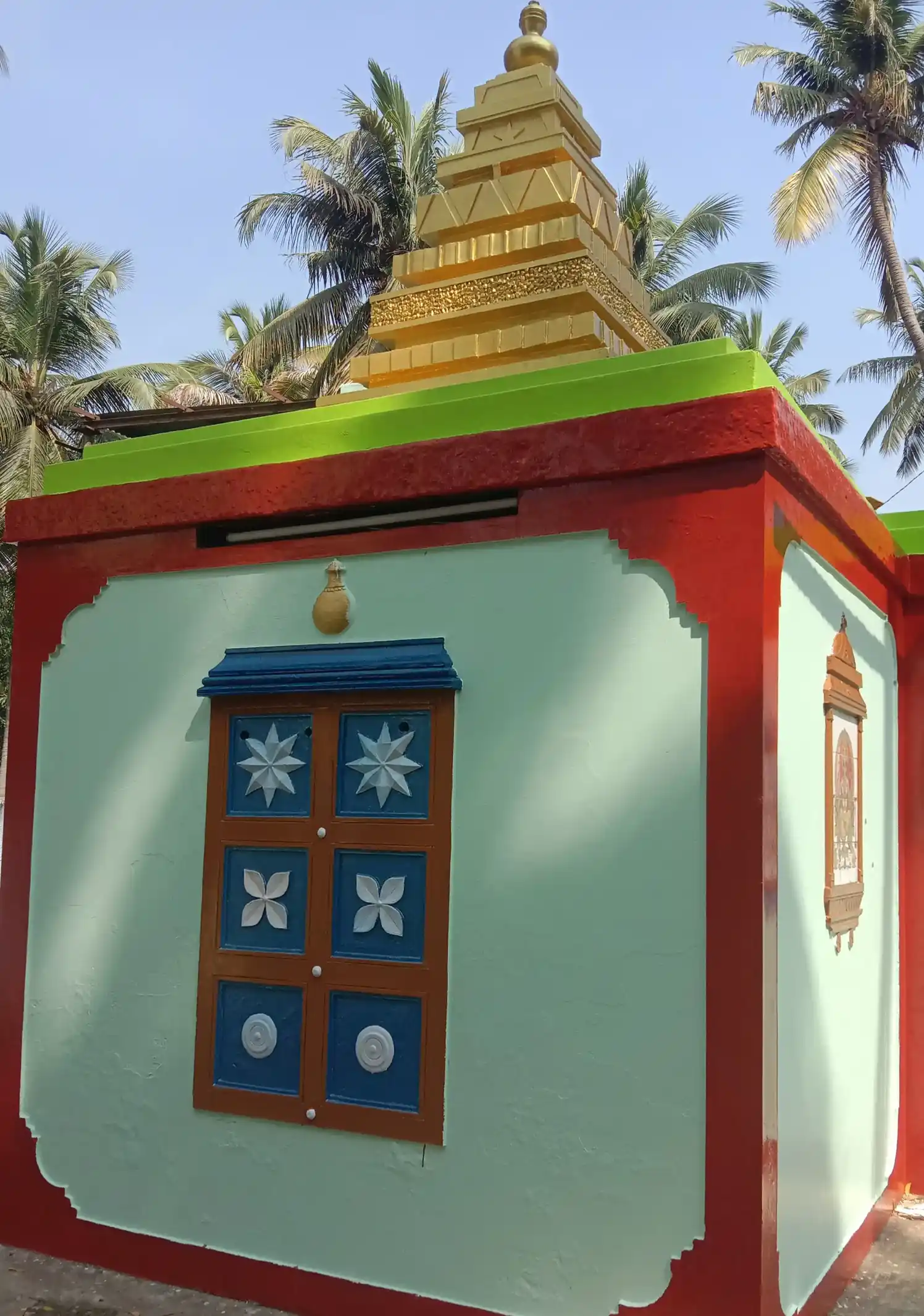 Arulmigu Mutharamman Temple, Kunjanvilai, Thengamputhoor - 629603 அருள்மிகு முத்தாரம்மன் திருக்கோயில், Kunjanvilai, Thengamputhoor - 629603, Kanyakumari - Ancient Temple Architecture and History Image 2