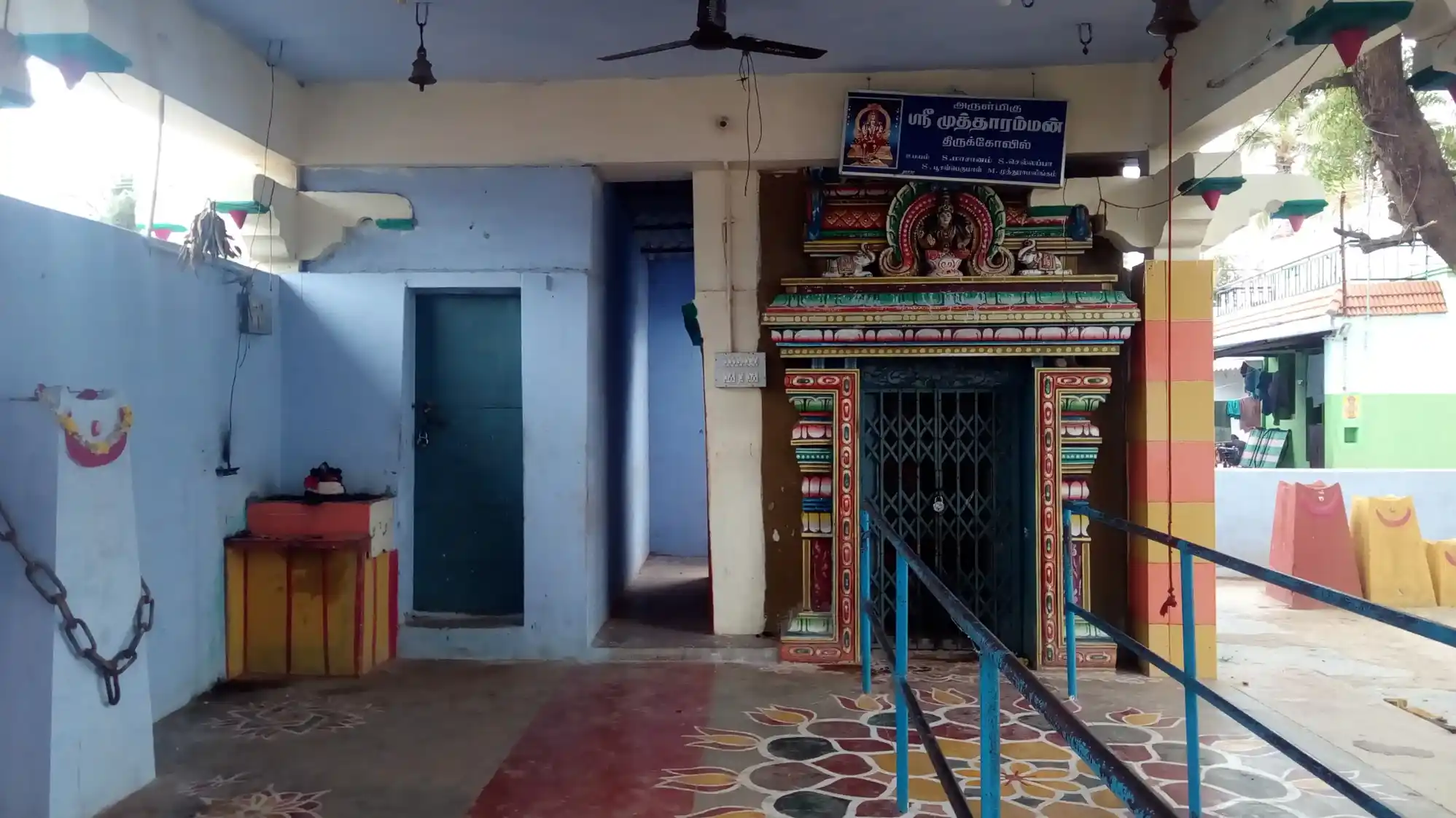 Arulmigu Mutharamman Temple, Madavar Vilagam, Pappankulam, Madavar Vilagam - 627423 அருள்மிகு முத்தாரம்மன் திருக்கோயில், மடவாா்விளாகம், பாப்பான்குளம், Madavar Vilagam - 627423, Tenkasi - Ancient Temple Architecture and History Image 2