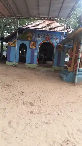 Arulmigu Mutharamman Temple, Muhilan Kudiyiruppu, Thenthamari Kulam - 629701