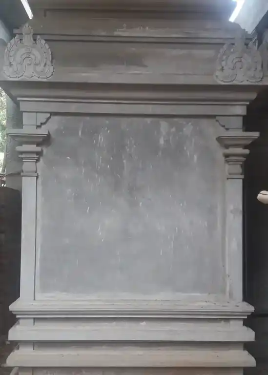 Arulmigu Mutharamman Temple, Otraiyalvilai, Thamaraikulam - 629707 அருள்மிகு முத்தாரம்மன் திருக்கோயில், Otraiyalvilai, Thamaraikulam - 629707, Kanyakumari - Ancient Temple Architecture and History Image 4