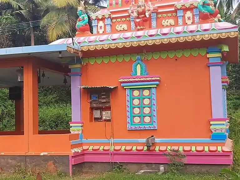 Arulmigu Mutharamman Temple, Theruvukadai, Thozhicode - 629157