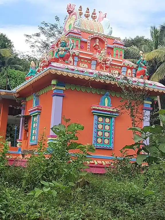 Arulmigu Mutharamman Temple, Theruvukadai, Thozhicode - 629157 அருள்மிகு முத்தாரம்மன் திருக்கோயில், Theruvukadai, Thozhicode - 629157, Kanyakumari - Ancient Temple Architecture and History Image 3