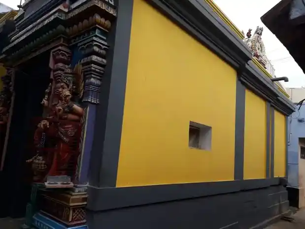 Arulmigu Mutharamman Temple, Veeravanallur - 627414 அருள்மிகு முத்தாரம்மன் திருக்கோயில், வீரவநல்லூர் - 627414, Tirunelveli - Ancient Temple Architecture and History Image 3