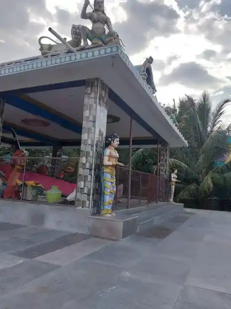 Arulmigu Muthi Pidari Swamy Temple, Near Bandahalli, Nekkundi - 636707