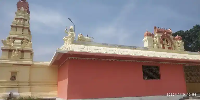 Arulmigu Muthiyalamman Temple, Near Pennagaram Court, Paruvathanahalli - 636810 அருள்மிகு முத்தியாலம்மன் திருக்கோயில், Near Pennagaram Court, Paruvathanahalli - 636810, Dharmapuri - Ancient Temple Architecture and History Image 3