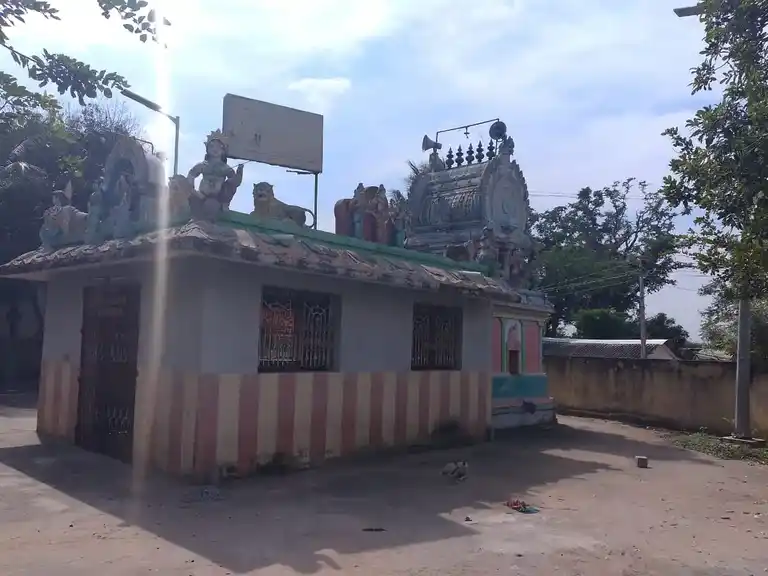 Arulmigu Muthiyalamman Temple, Sirumangadu - 602106 அருள்மிகு முத்தியாலம்மன் திருக்கோயில், Sirumangadu - 602106, Kancheepuram - Ancient Temple Architecture and History Image 2