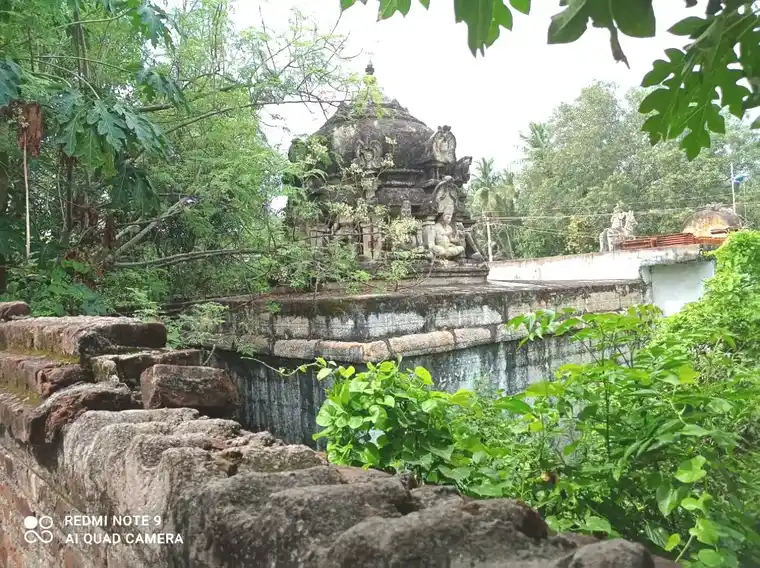 Arulmigu Muththaiyan Veeranar Selliyamman Temple, Kovandakurichi - 621704 Arulmigu Muththaiyan Veeranar Selliyamman Temple, கோவாண்டகுறிச்சி - 621704, Thiruchirappalli - Ancient Temple Architecture and History Image 2