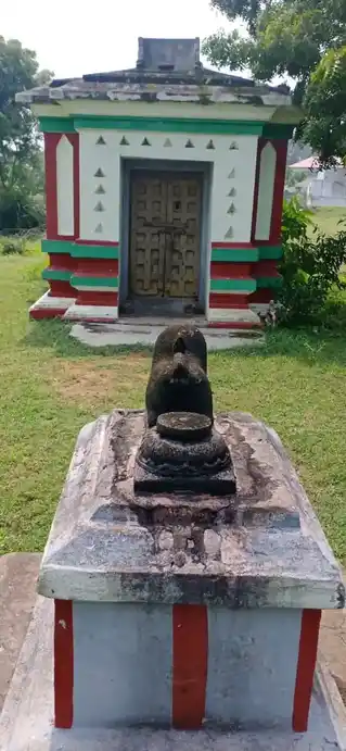 Arulmigu Muththalamman and Karukaaththamman Temple, Kachadimangalam - 603204